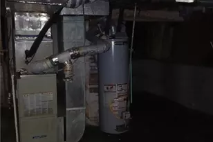 322 W 9th St, Lorain, OH 44052 - Photo 24