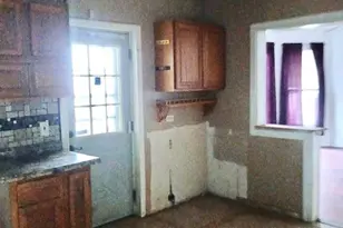 322 W 9th St, Lorain, OH 44052 - Photo 8