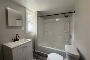 813 W 17th St, Lorain, OH 44052 - Photo 6