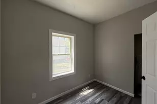 813 W 17th St, Lorain, OH 44052 - Photo 8