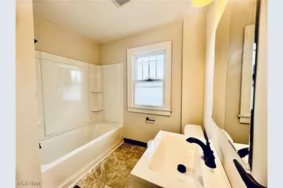 2001 13th Street SW, Akron, OH 44314 - Photo 20