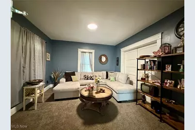 371 S Jackson Street, Youngstown, OH 44506 - Photo 2