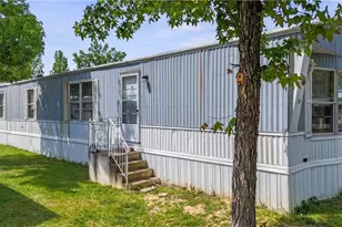 16 Terrace Dr, Ashland, OH 44805 - Photo 2