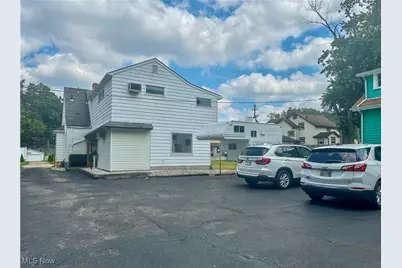1542 Woodland Street NE, Warren, OH 44483 - Photo 4