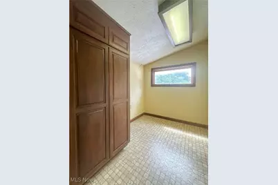 1542 Woodland Street NE, Warren, OH 44483 - Photo 34
