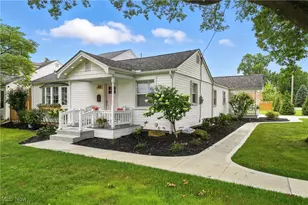 2001 Brownlee Ave, Youngstown, OH 44514 - Photo 4