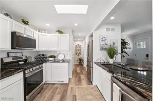 2001 Brownlee Ave, Youngstown, OH 44514 - Photo 28