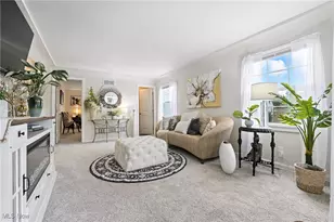 2001 Brownlee Ave, Youngstown, OH 44514 - Photo 8