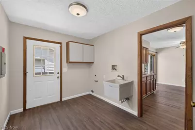 30317 Thomas Street, Willowick, OH 44095 - Photo 8