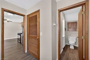 30317 Thomas St, Willowick, OH 44095 - Photo 10