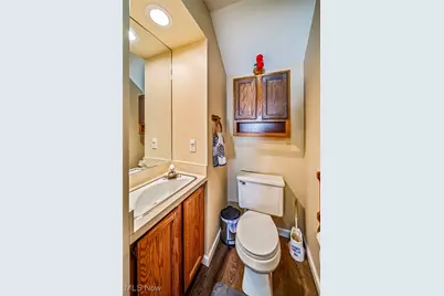 30317 Thomas Street, Willowick, OH 44095 - Photo 12