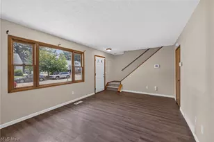 30317 Thomas St, Willowick, OH 44095 - Photo 16