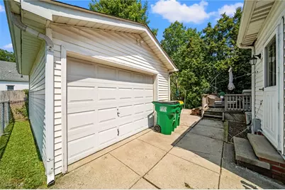 30317 Thomas Street, Willowick, OH 44095 - Photo 2