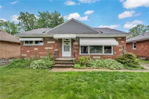 30530 Grant St, Wickliffe, OH 44092 - Photo 2