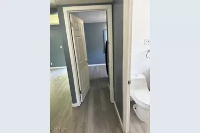 930 Wayside Road, Loveland, OH 44110 - Photo 8