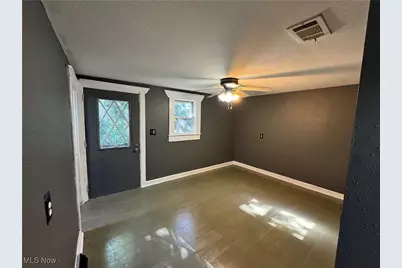 225 Washington Pike, Wellsburg, WV 26070 - Photo 14