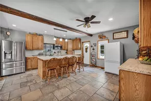 2250 Claus Rd, Vermilion, OH 44089 - Photo 18