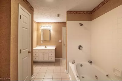 1317 Blennerhassett Avenue #A, Belpre, OH 45714 - Photo 18