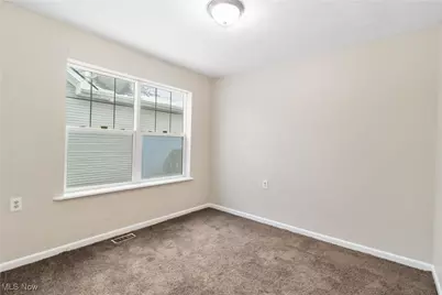 11104 Mount Carmel Road, Loveland, OH 44104 - Photo 18