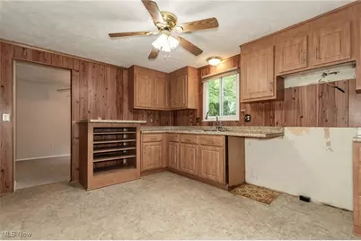 583 Trailwood Drive, Painesville, OH 44077 - Photo 8