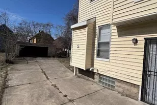 3414 E 143rd St, Loveland, OH 44120 - Photo 2