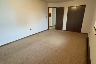 271 Folsom St, Champion, OH 44483 - Photo 14