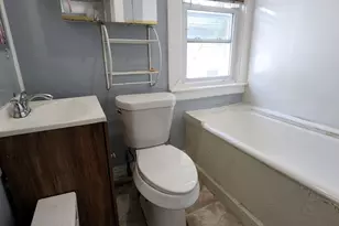 457 E 143rd St, Loveland, OH 44110 - Photo 6