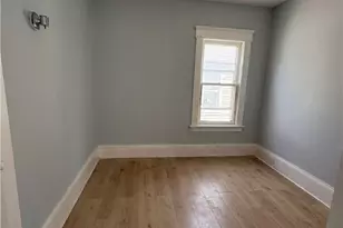 946 E 79th St, Loveland, OH 44103 - Photo 14