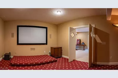 95 Nantucket Court, Bratenahl, OH 44108 - Photo 16