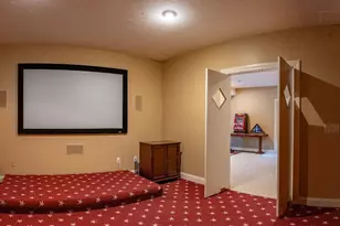 95 Nantucket Ct, Bratenahl, OH 44108 - Photo 16