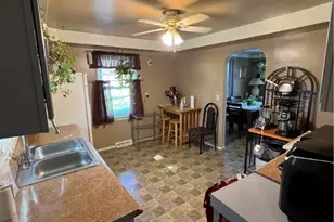 17806 Tarkington Ave, Loveland, OH 44128 - Photo 4