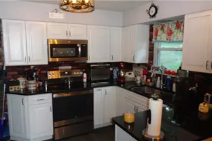 136 McHendry St, Weirton, WV 26062 - Photo 8