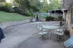 136 McHendry St, Weirton, WV 26062 - Photo 28