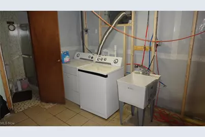 136 McHendry Street, Weirton, WV 26062 - Photo 18