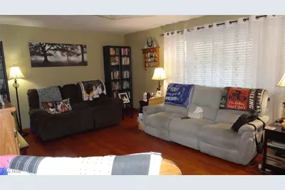 136 McHendry Street, Weirton, WV 26062 - Photo 4