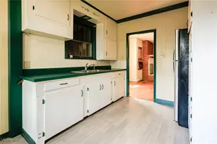 1126 18th St NE, Canton, OH 44705 - Photo 12