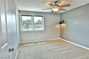 642 Oakridge Dr, Youngstown, OH 44512 - Photo 28