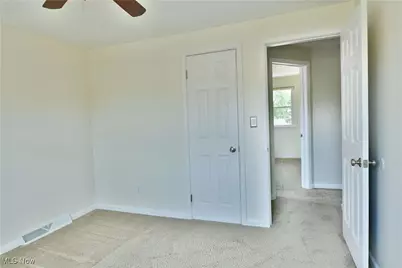 642 Oakridge Drive, Youngstown, OH 44512 - Photo 38