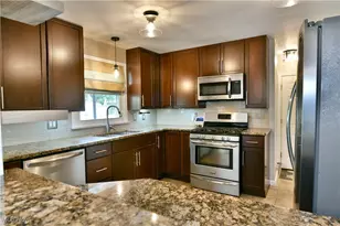 642 Oakridge Dr, Youngstown, OH 44512 - Photo 14