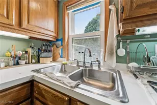 1899 Edwards Dr, Akron, OH 44306 - Photo 10