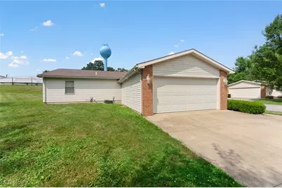 405 Orchard Drive, Leetonia, OH 44431 - Photo 1