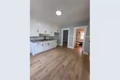 946 E 79th Street #2, Loveland, OH 44103 - Photo 6