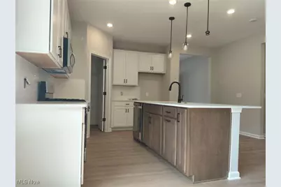 3831 Golden Wood Way, Green, OH 44685 - Photo 4