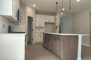 3831 Golden Wood Wy, Green, OH 44685 - Photo 4