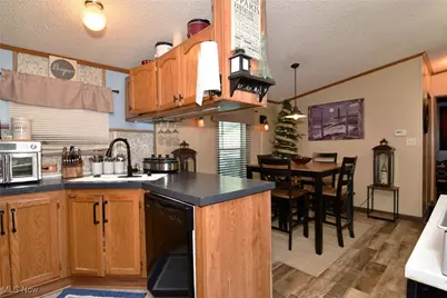 212 Gull Drive, Elyria, OH 44035 - Photo 12