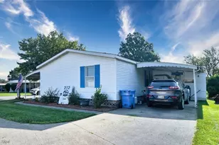 212 Gull Dr, Elyria, OH 44035 - Photo 2