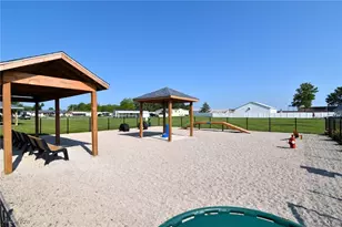 212 Gull Dr, Elyria, OH 44035 - Photo 42