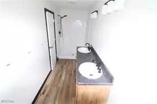 147 N Main St, Creston, OH 44217 - Photo 18