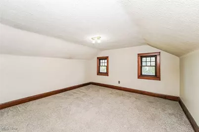 571 Crestview Avenue, Akron, OH 44320 - Photo 12