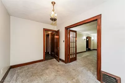 571 Crestview Avenue, Akron, OH 44320 - Photo 10